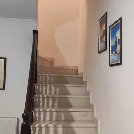 Mary بيت للعطل